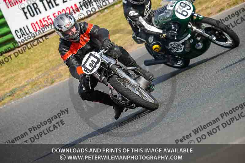 Vintage motorcycle club;eventdigitalimages;mallory park;mallory park trackday photographs;no limits trackdays;peter wileman photography;trackday digital images;trackday photos;vmcc festival 1000 bikes photographs